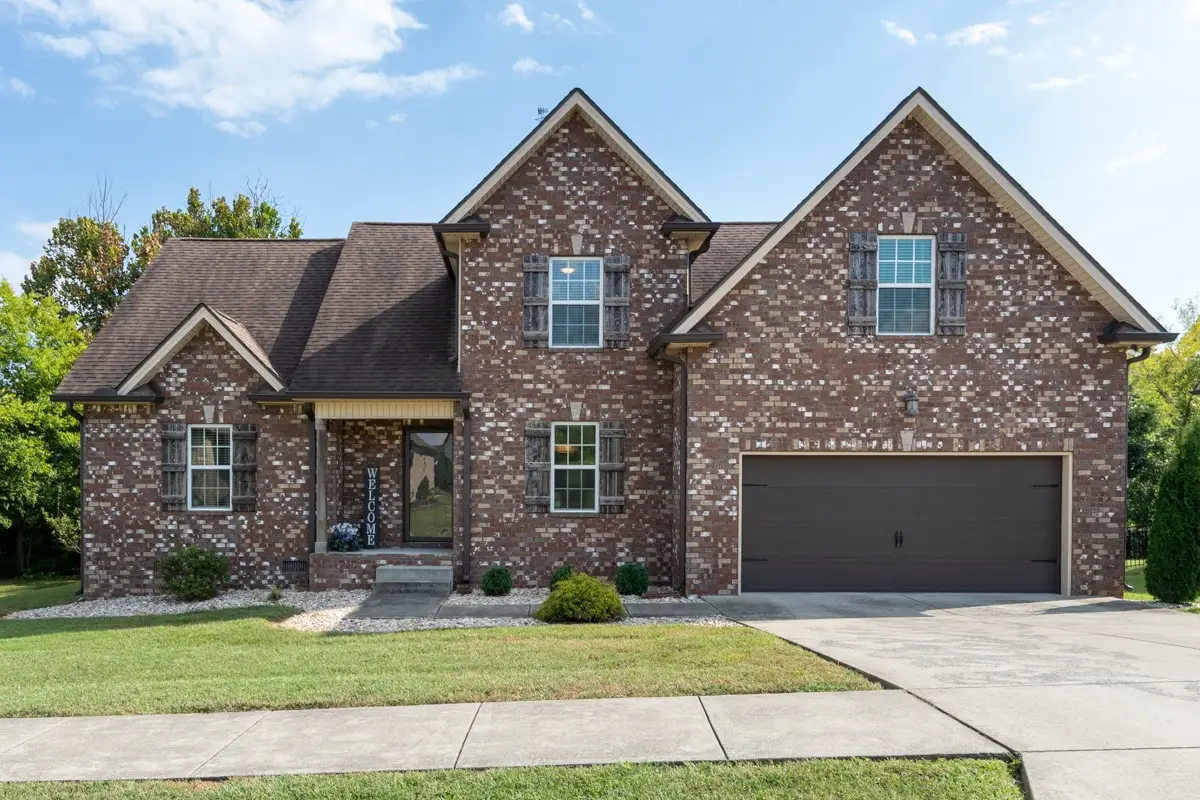 202 Hickory Pointe Dr, Lebanon, TN 37087 - #1
