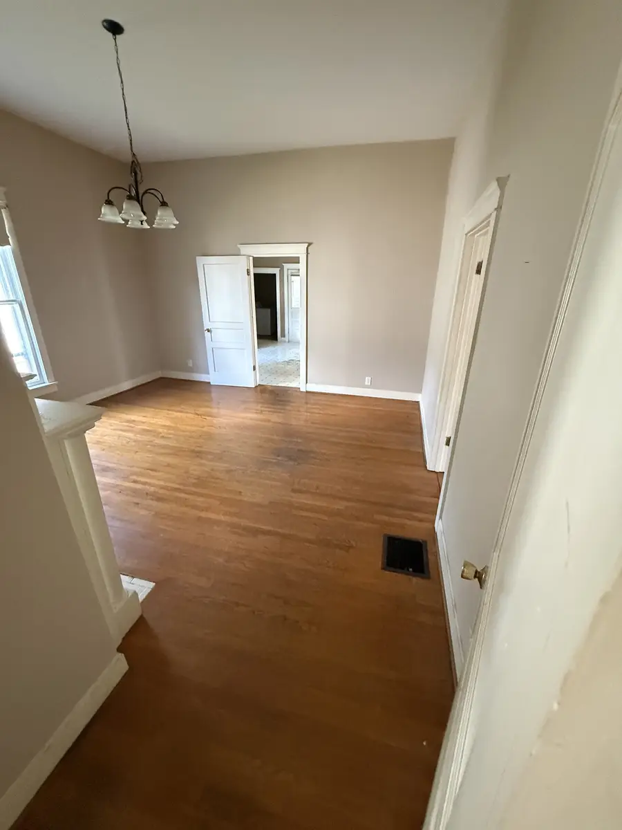 210 N Oak St, Springfield, TN 37172 - #3