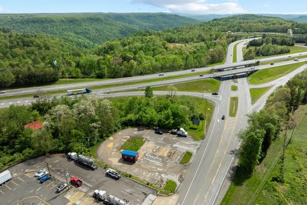 920 S Holly St, Monterey, TN 38574 - #1