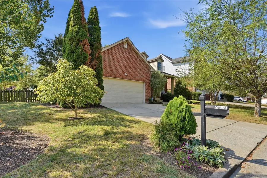 7093 Bridgeport Dr, Nashville, TN 37221 - #3