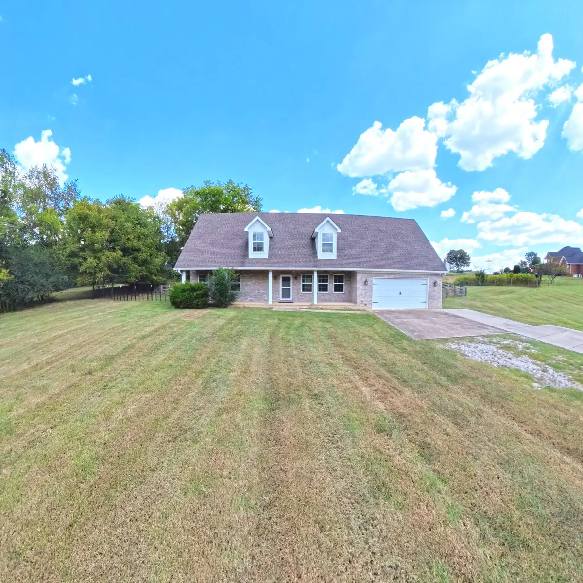 2107 Double Branch Rd, Columbia, TN 38401 - #1