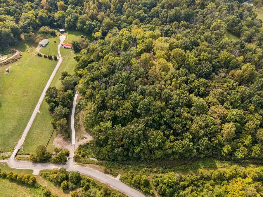 3895 Johnson Hollow Rd, Thompsons Station, TN 37179 - #3