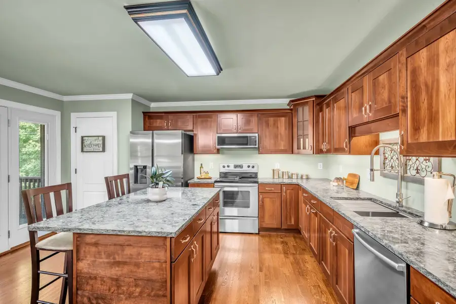 110 Helberg Street, Dickson, TN 37055 - #3