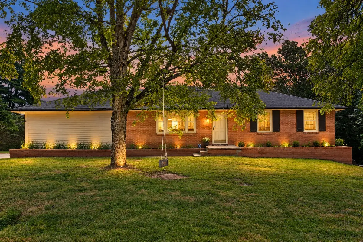 181 Greenwood Dr, La Vergne, TN 37086 - #1
