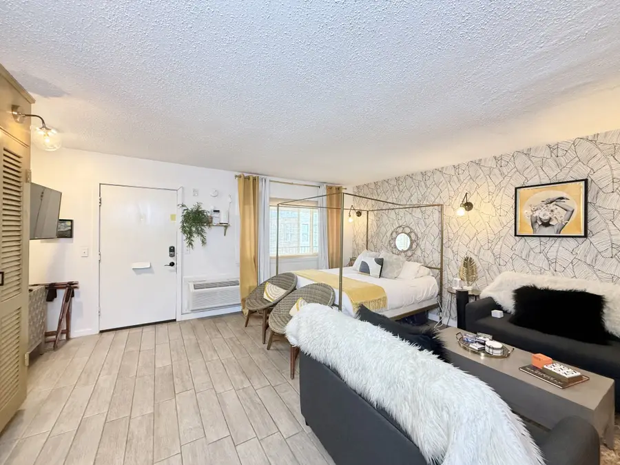 803 Hillview Hts #206, Nashville, TN 37204 - #3
