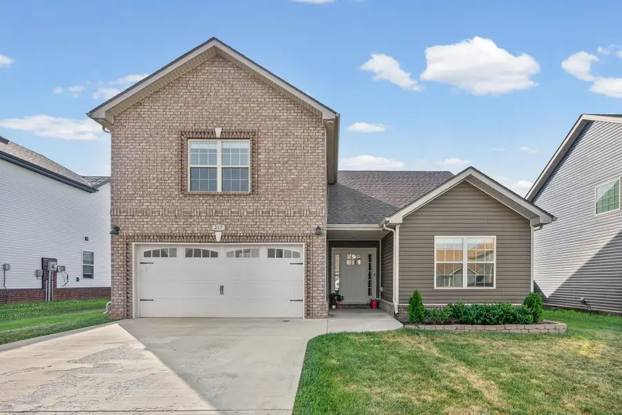 247 Dugger Dr, Clarksville, TN 37042 - #2