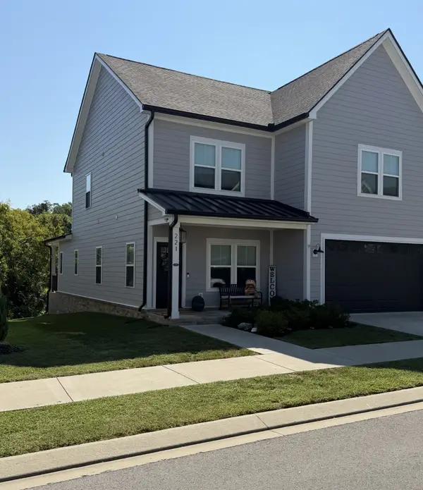 221 Sounder Cir, La Vergne, TN 37086
