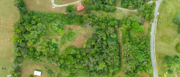 216 Running Meadows Rd, Portland, TN 37148