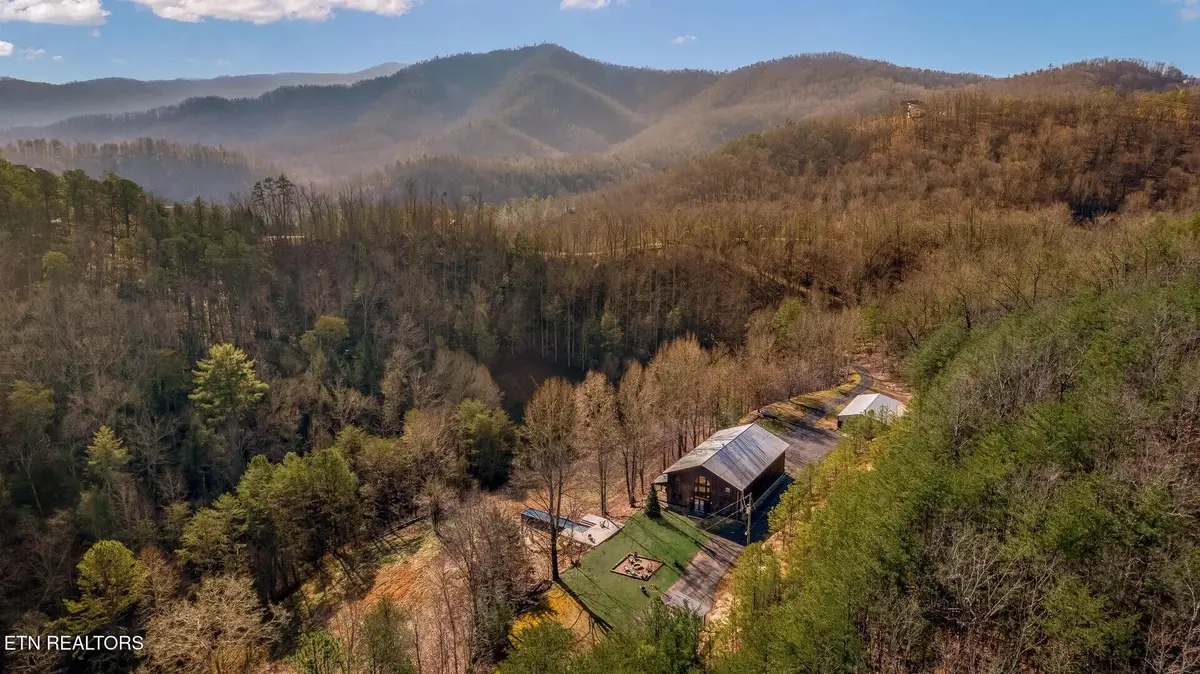 1293 Laurel Lick Rd, Sevierville, TN 37862 - #1