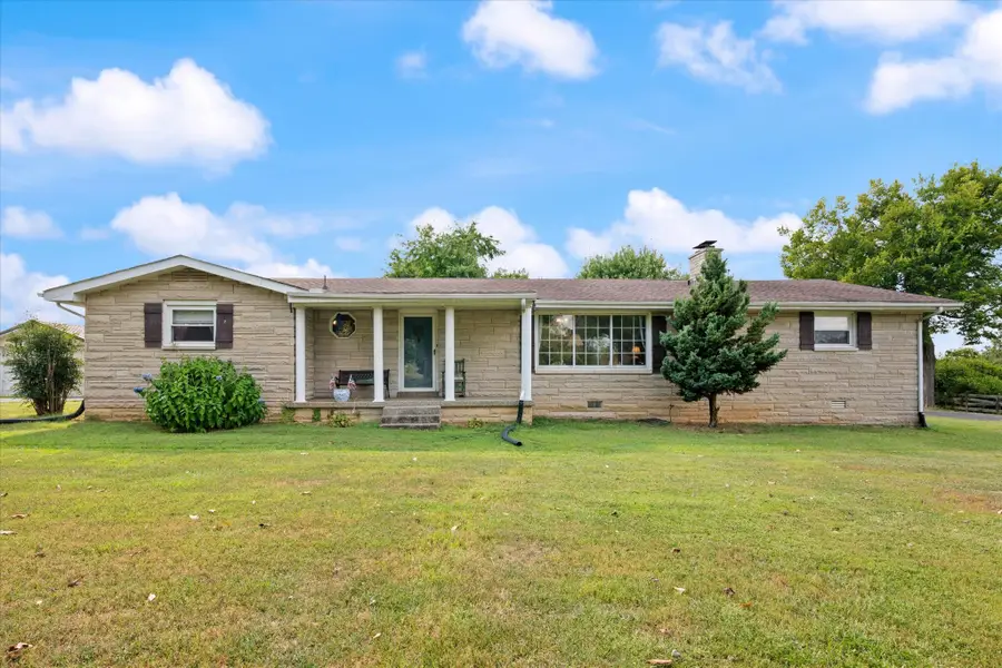 7559 Scottsville Rd, Lafayette, TN 37083 - #2