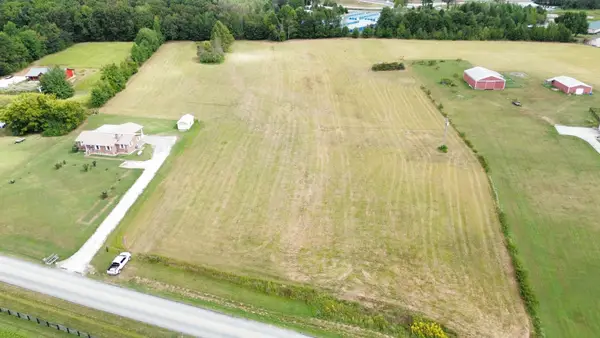 300 Sixteenth Model Rd, Manchester, TN 37355