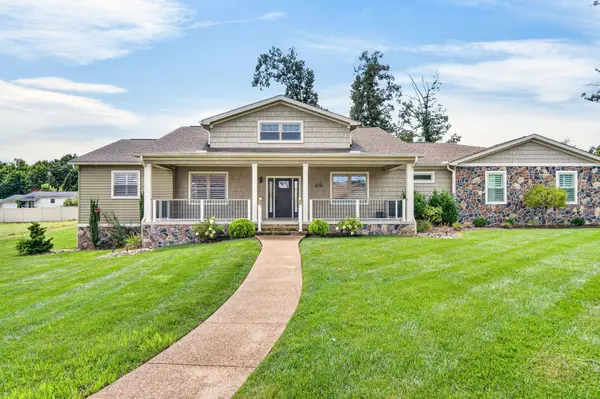 171 Red Oak Dr, Crossville, TN 38555
