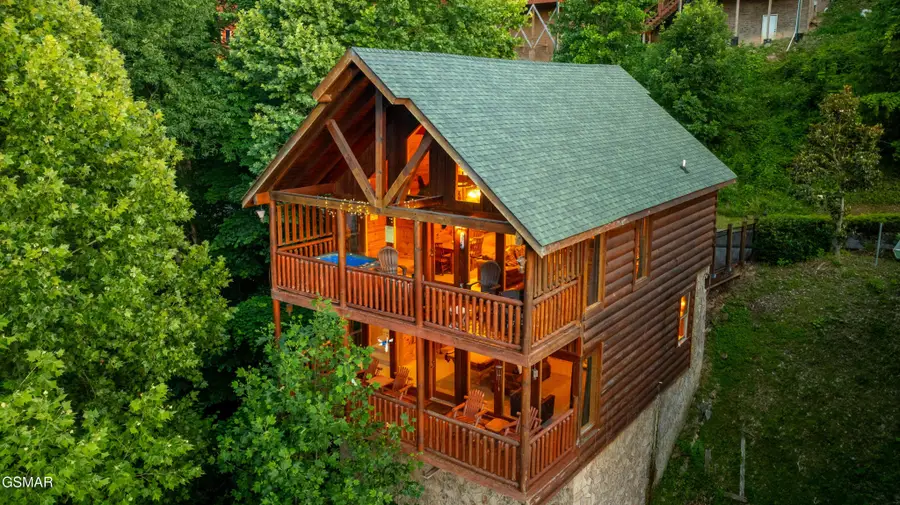 830 Black Bear Cub Way, Sevierville, TN 37862 - #2