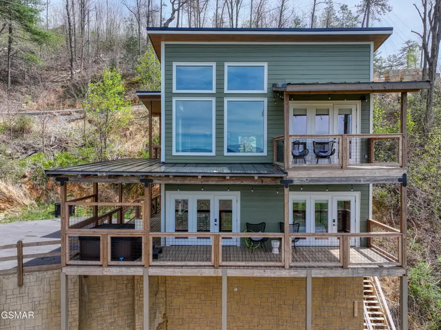 3322 Sugar Maple Loop Road, Sevierville, TN 37862 - #2