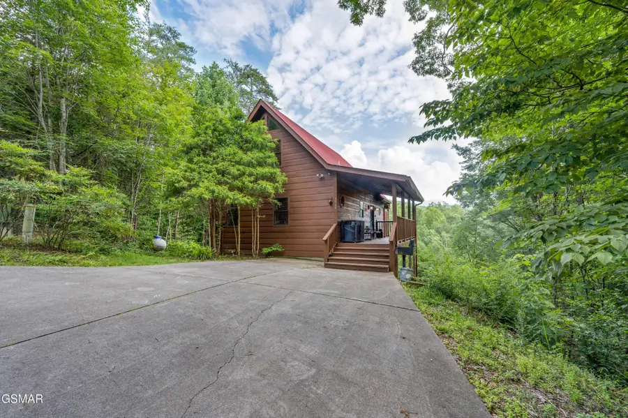 1705 Quail Hollow Way, Sevierville, TN 37876 - #2