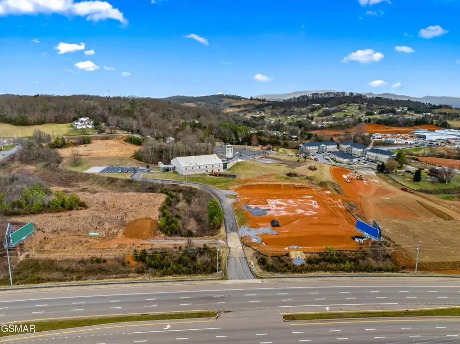 2 Winfield Dunn Pkwy, Kodak, TN 37764 - #3