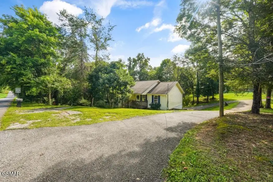 2208 Island Boulevard, Sevierville, TN 37876 - #1