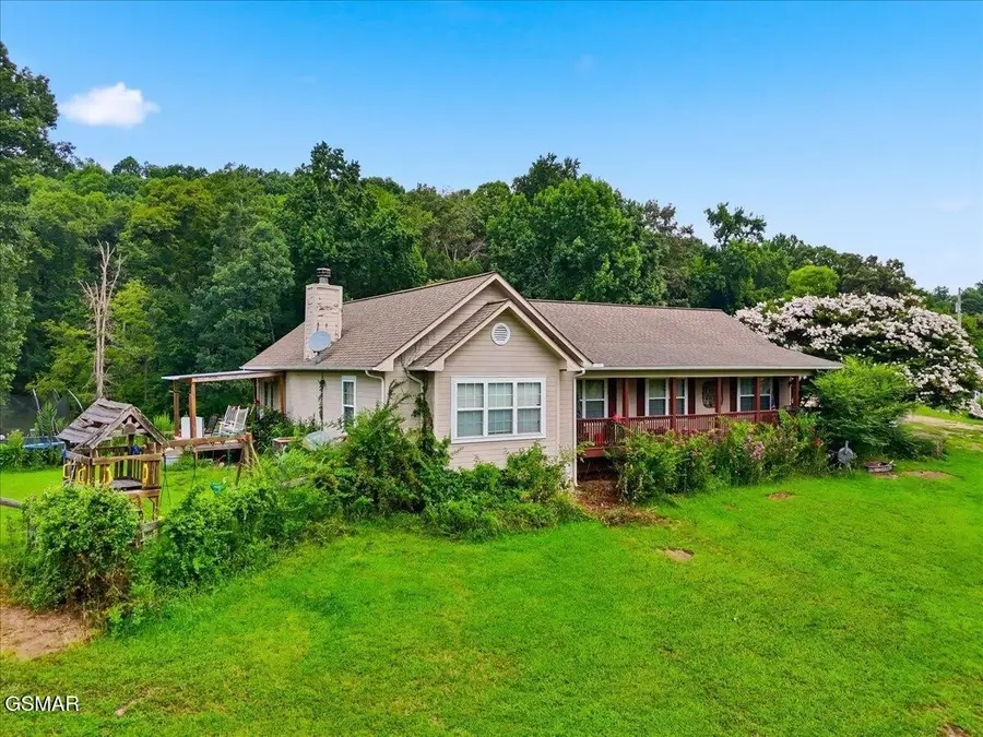1055 Swannsylvania Road, Dandridge, TN 37725 - #2