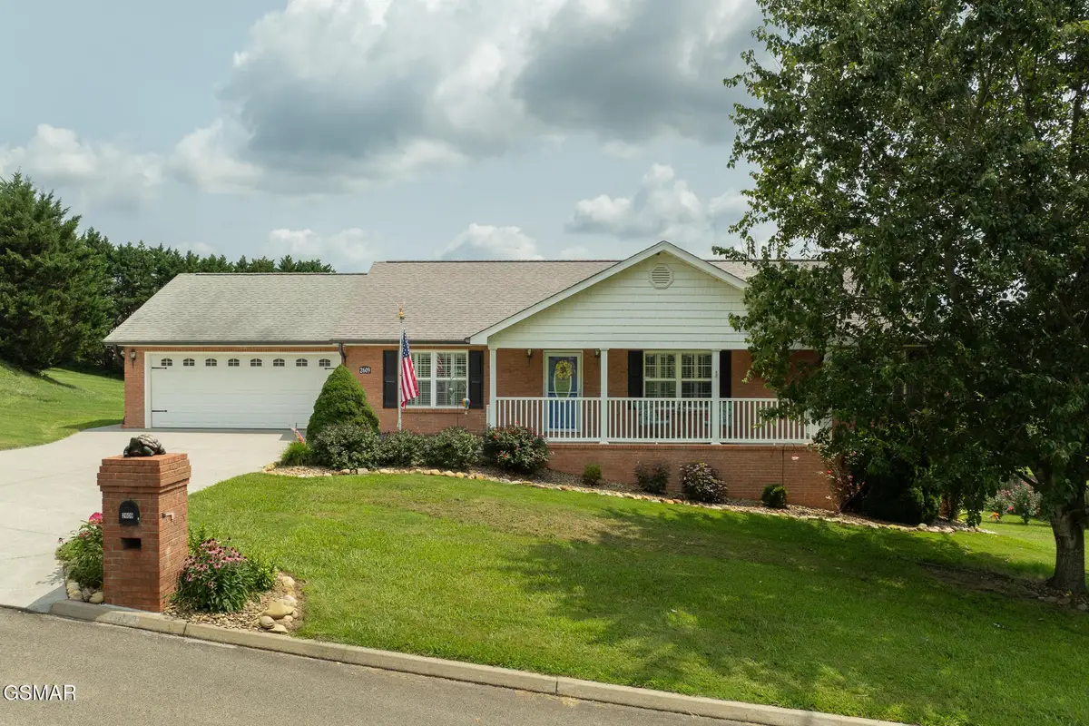2609 Covington Circle, Sevierville, TN 37876 - #1