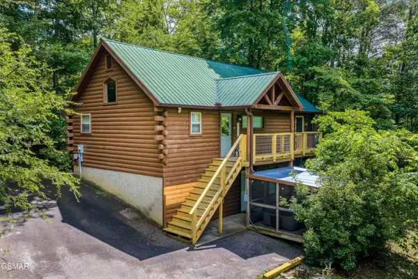 612 Magic Kingdom Lane, Sevierville, TN 37862