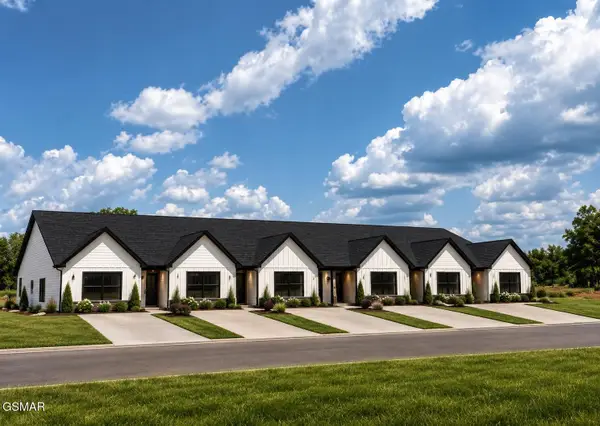 1426 Grace Ridge Dr, Sevierville, TN 37862