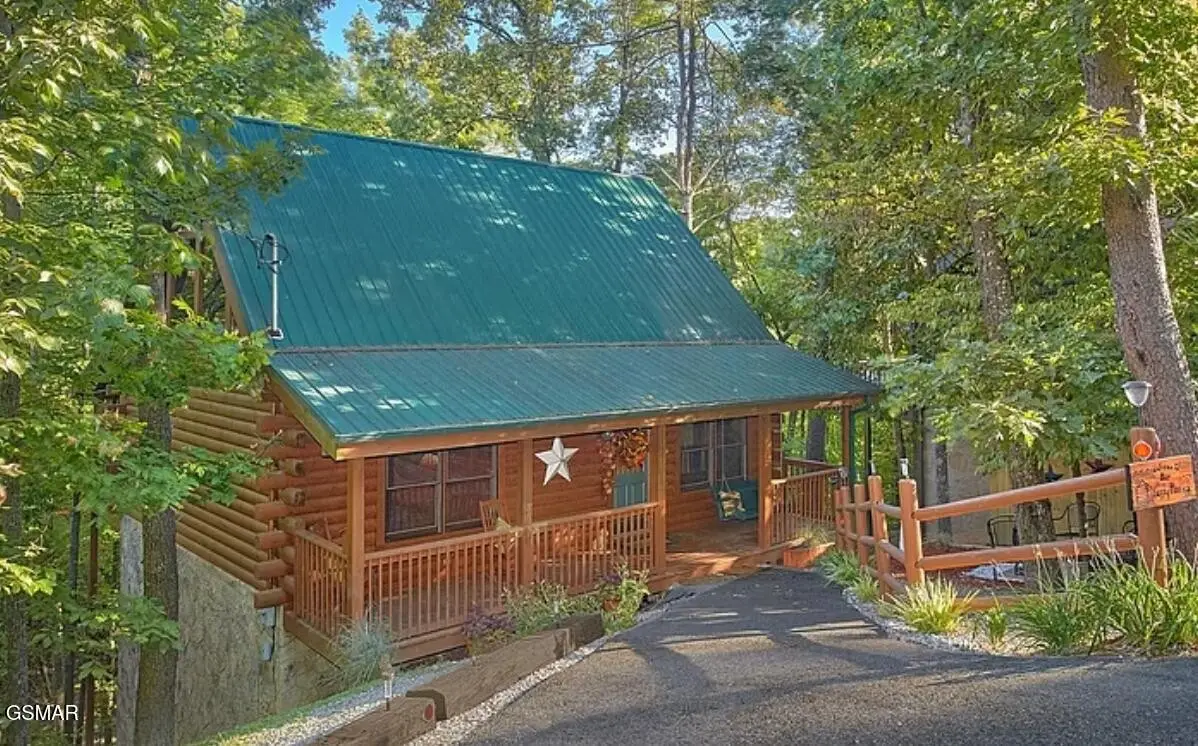 656 Forest Drive, Pigeon Forge, TN 37863 - #1
