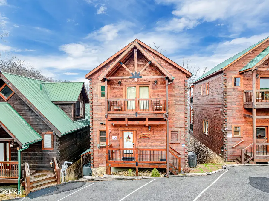 1253 Bear Cub Way, Gatlinburg, TN 37738 - #2