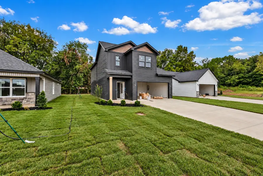 1034 Cadence Ct, Clarksville, TN 37042 - #2