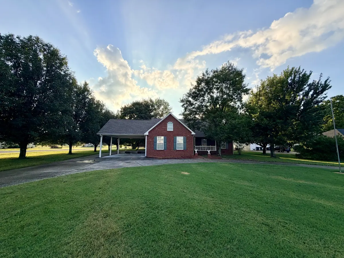 759 Rock Springs Rd, Castalian Springs, TN 37031 - #1