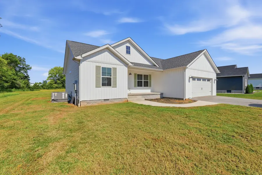 3466 Mcminnville Hwy, Sparta, TN 38583 - #3