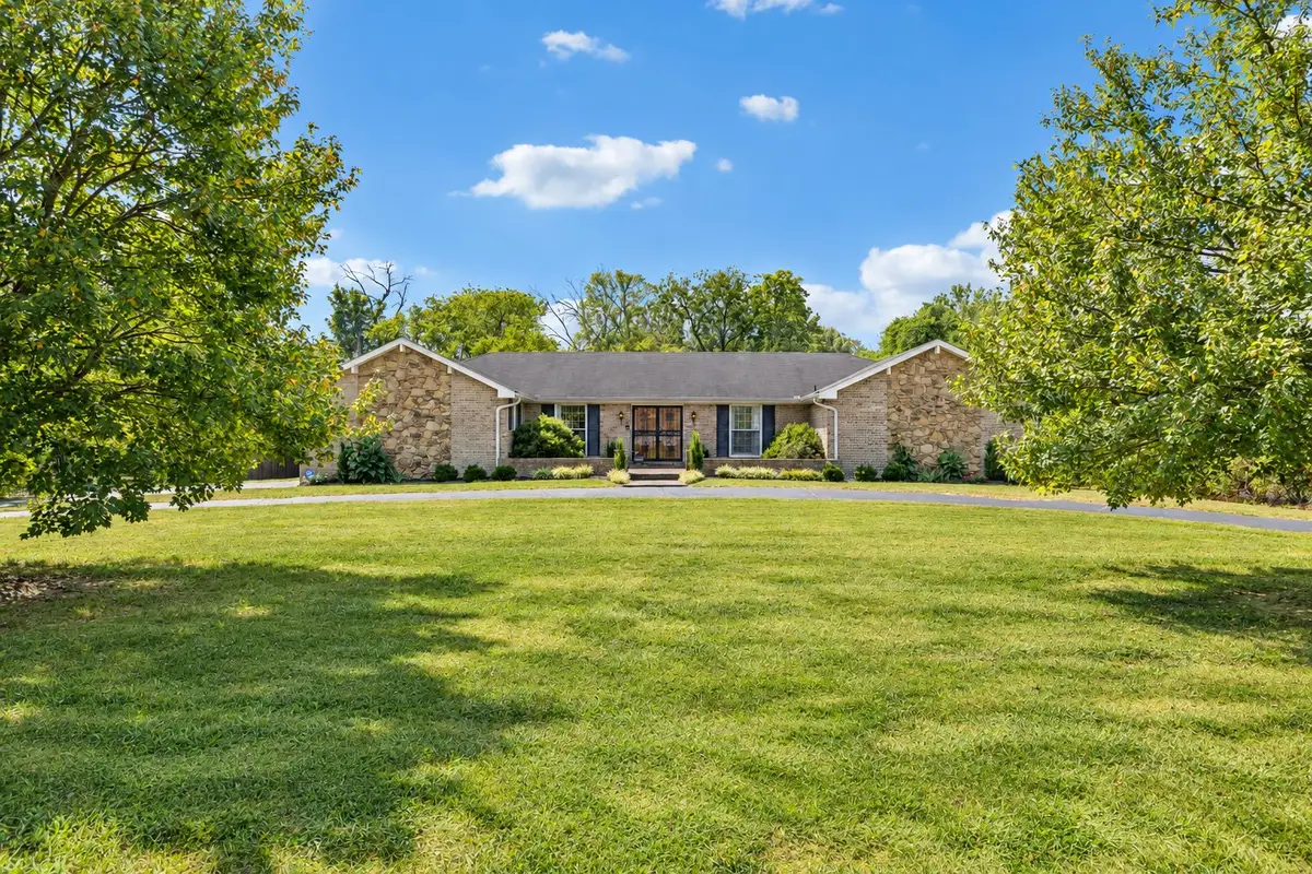 6011 Johnson Chapel Rd, Brentwood, TN 37027 - #1