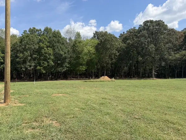 2 Newt Mcknight Rd, McMinnville, TN 37110