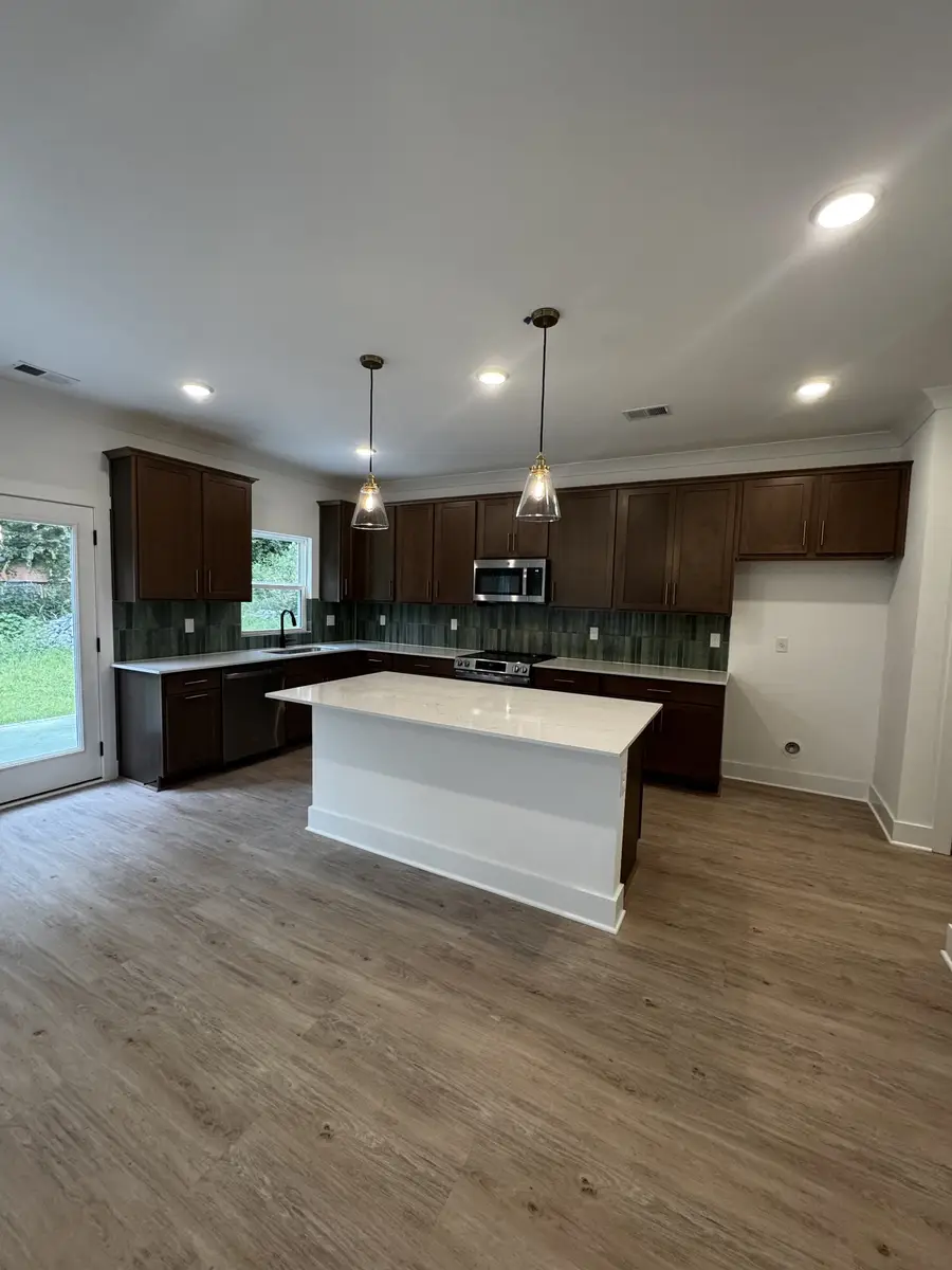 1345 Valley Ridge Dr, Gallatin, TN 37066 - #2