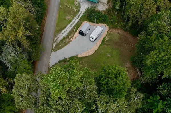 60 Whippoorwill Ln, Decaturville, TN 38329
