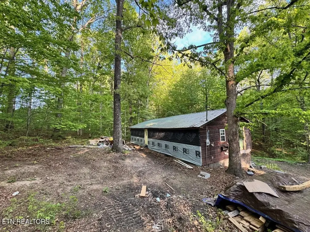 765 Sleepy Hollow Rd, Jamestown, TN 38556 - #1