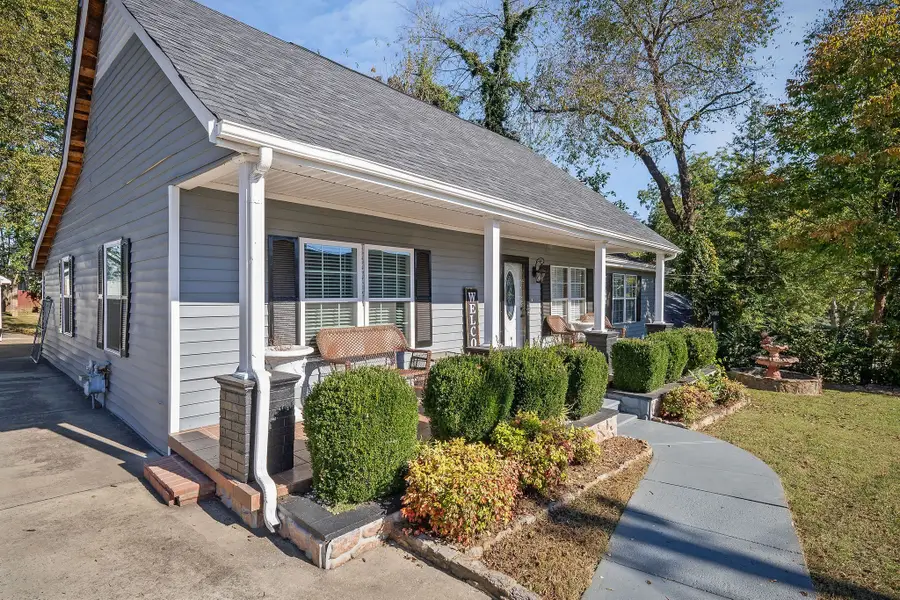 328 Towles Ave, McMinnville, TN 37110 - #2