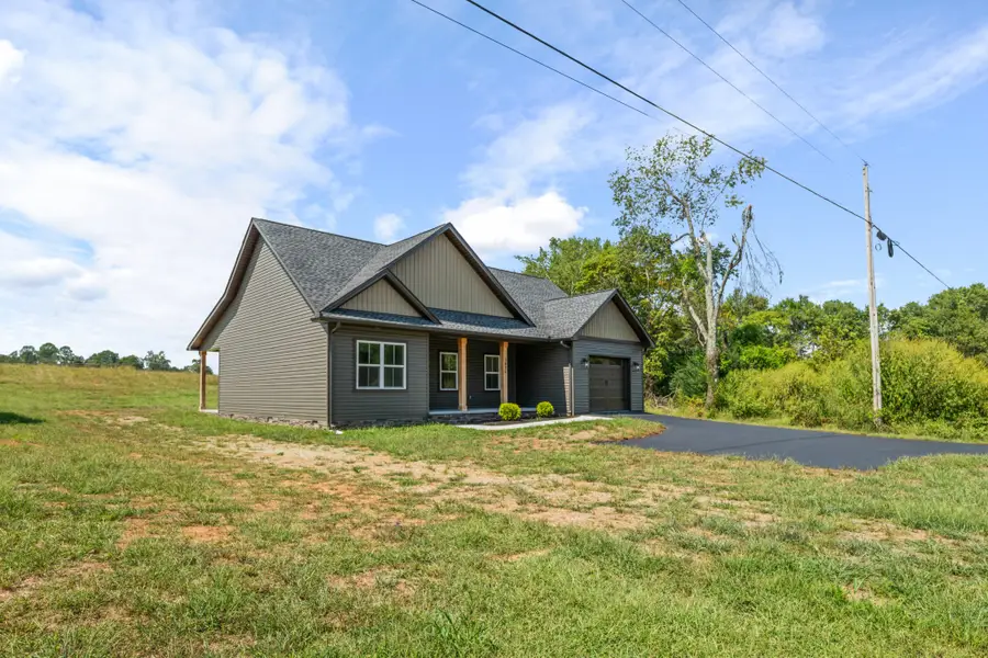 3034 Ditty Rd, Cookeville, TN 38506 - #2
