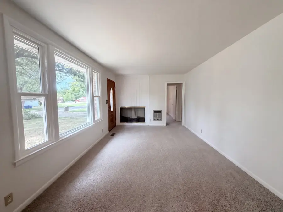 313 Lafayette Rd, Clarksville, TN 37042 - #3