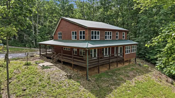 705 N Campbell Rd, Altamont, TN 37301