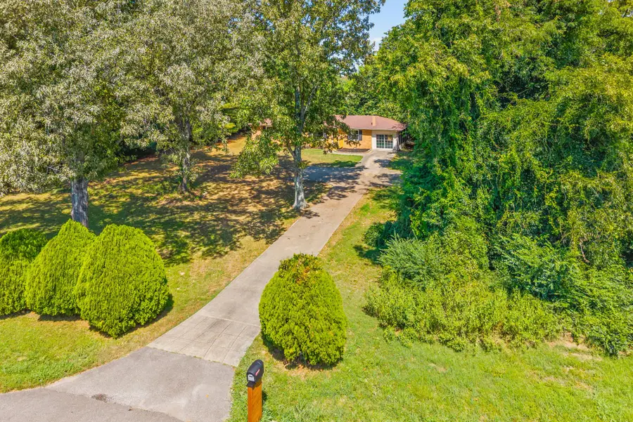 3651 Oakwood Rd, Woodlawn, TN 37191 - #3