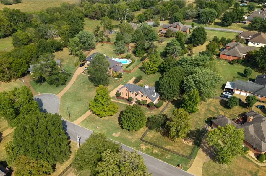 2202 Chadwick Ct, Mount Juliet, TN 37122 - #3