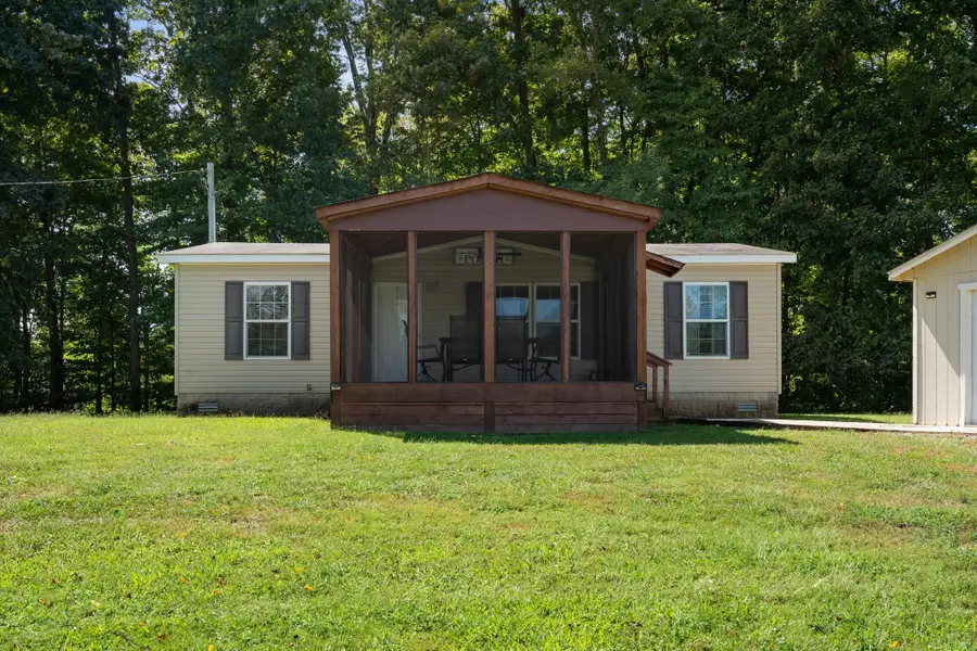 552 Beaver Ln, Gainesboro, TN 38562 - #2