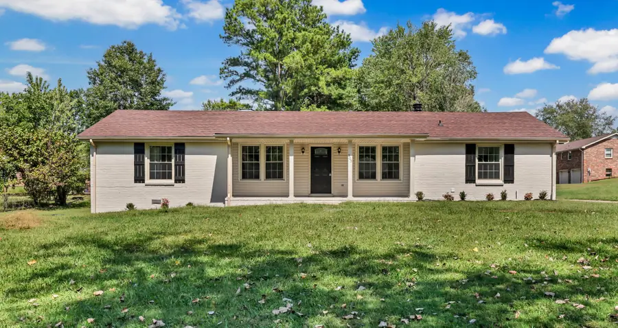 803 Laurel Dr, Clarksville, TN 37043 - #2