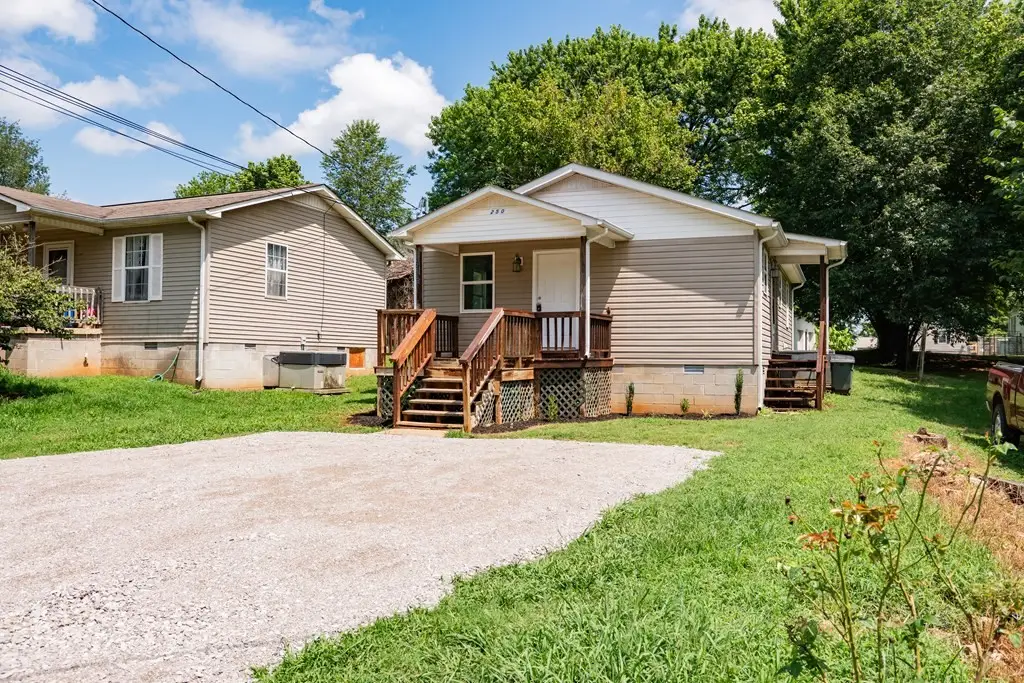250 Mountain St, Doyle, TN 38559 - #1