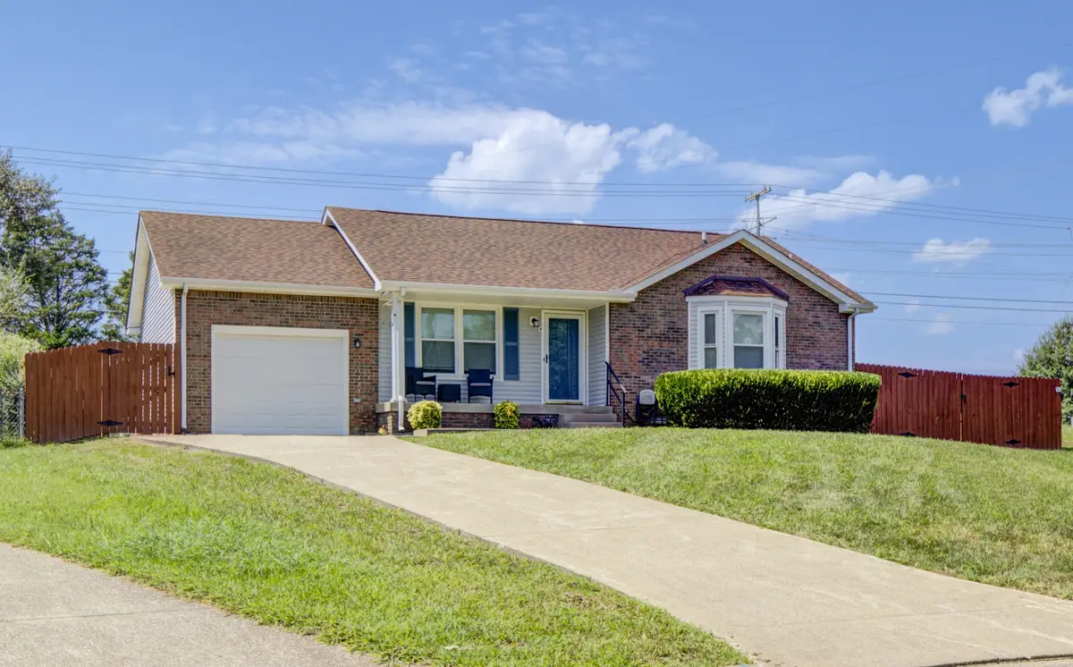 202 Bradley Ct, Clarksville, TN 37043 - #1