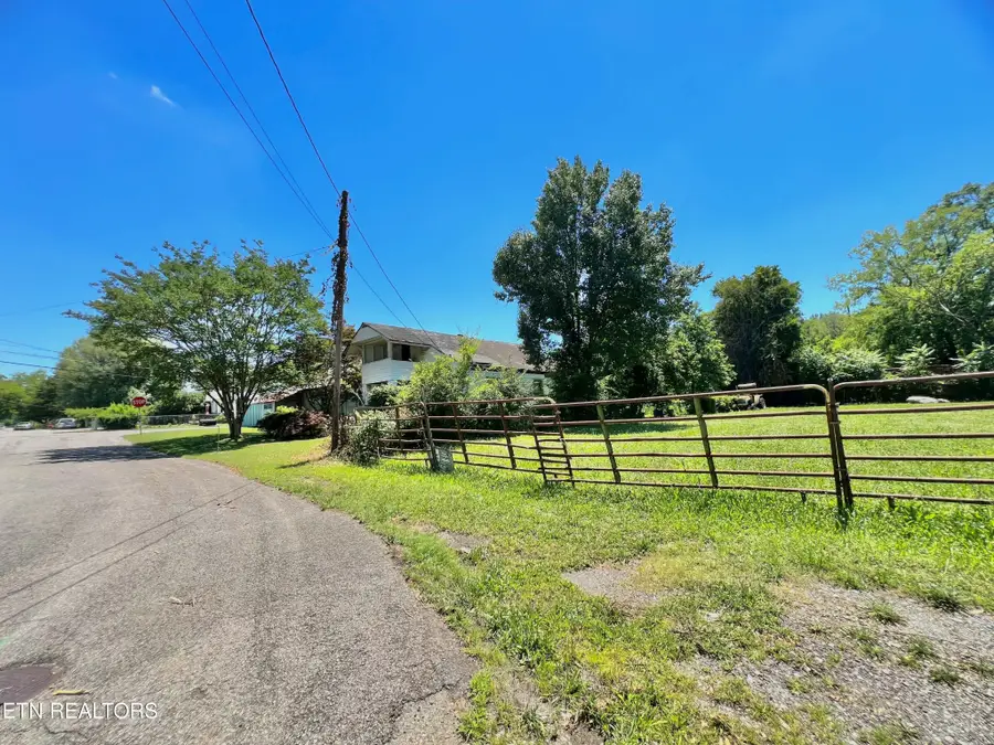3808 Reagan Ave, Knoxville, TN 37919 - #2