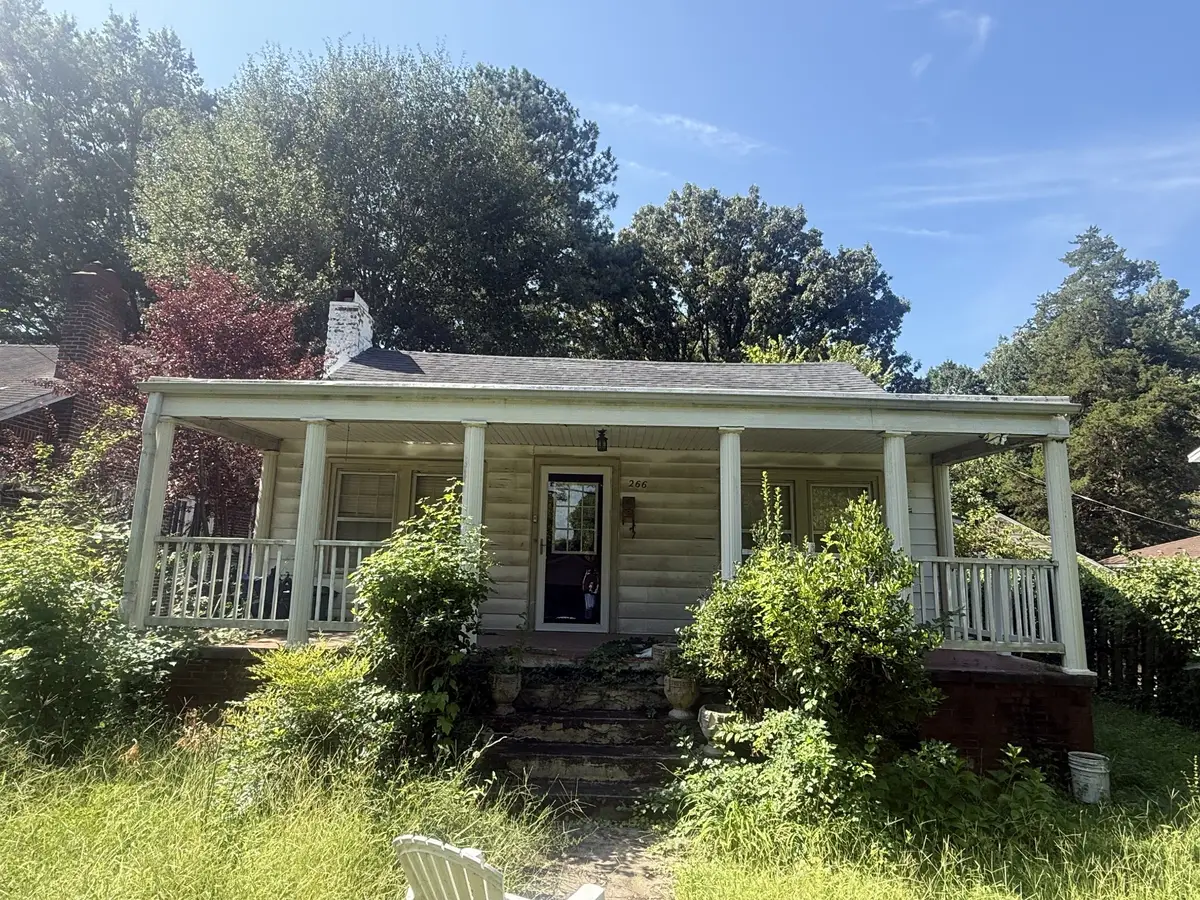 266 W Forest Ave, Jackson, TN 38301 - #1