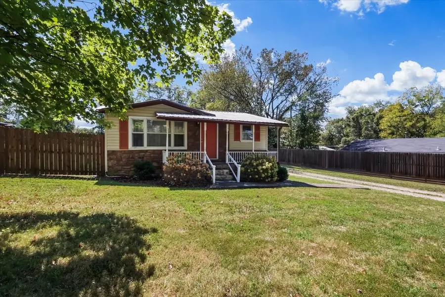 401 Orange St, Scottsville, KY 42164 - #3