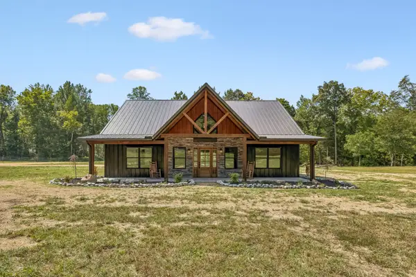 2961 Lick Creek Road, Linden, TN 37096