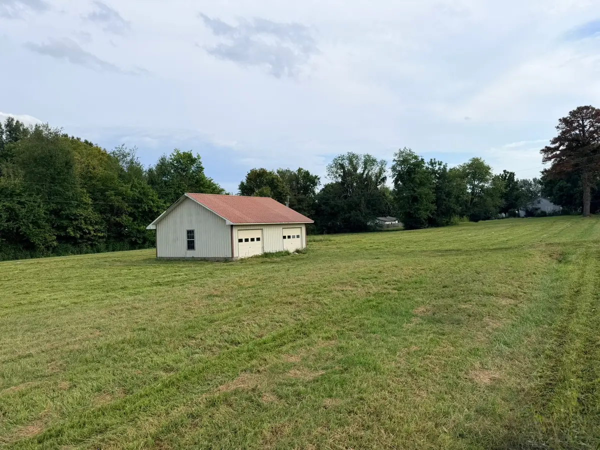 505 5th St, Hazel, KY 42049 - #1